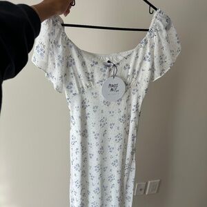 Flutter Sleeve Floral Dress